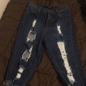 Ripped jeans /distressed